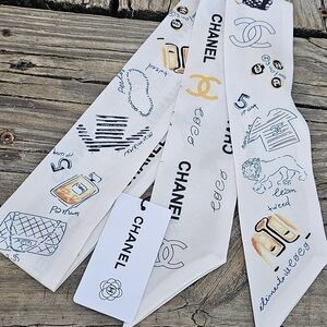 Silk Twilly- Reversible